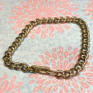 Vintage Gold Chain Bracelet with Cool Clasp